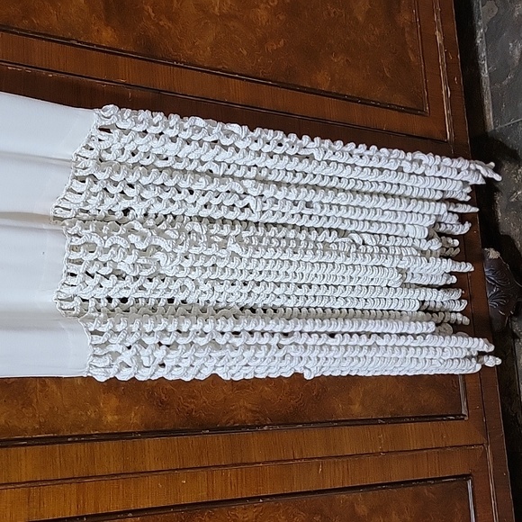 ROSSETA GETTY RUFFLES DRESS. - Picture 2 of 2